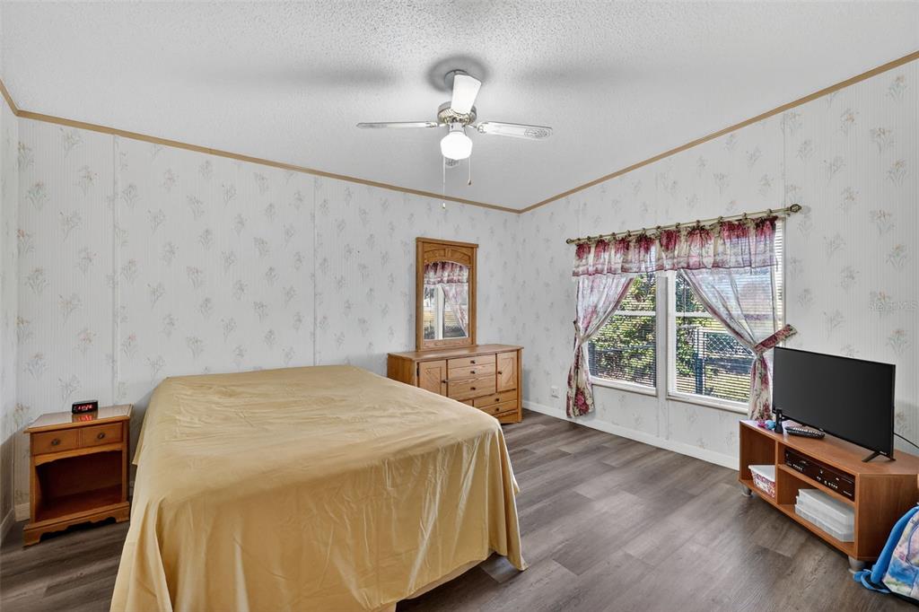 3224 Manatee Road Tavares, FL 32778 - Photo 23 of 34