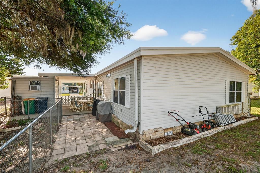 3224 Manatee Road Tavares, FL 32778 - Photo 25 of 34