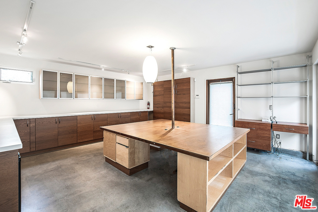 3735 Moore Street Los Angeles, CA 90066 - Photo 30 of 34 a room with counter space and windows