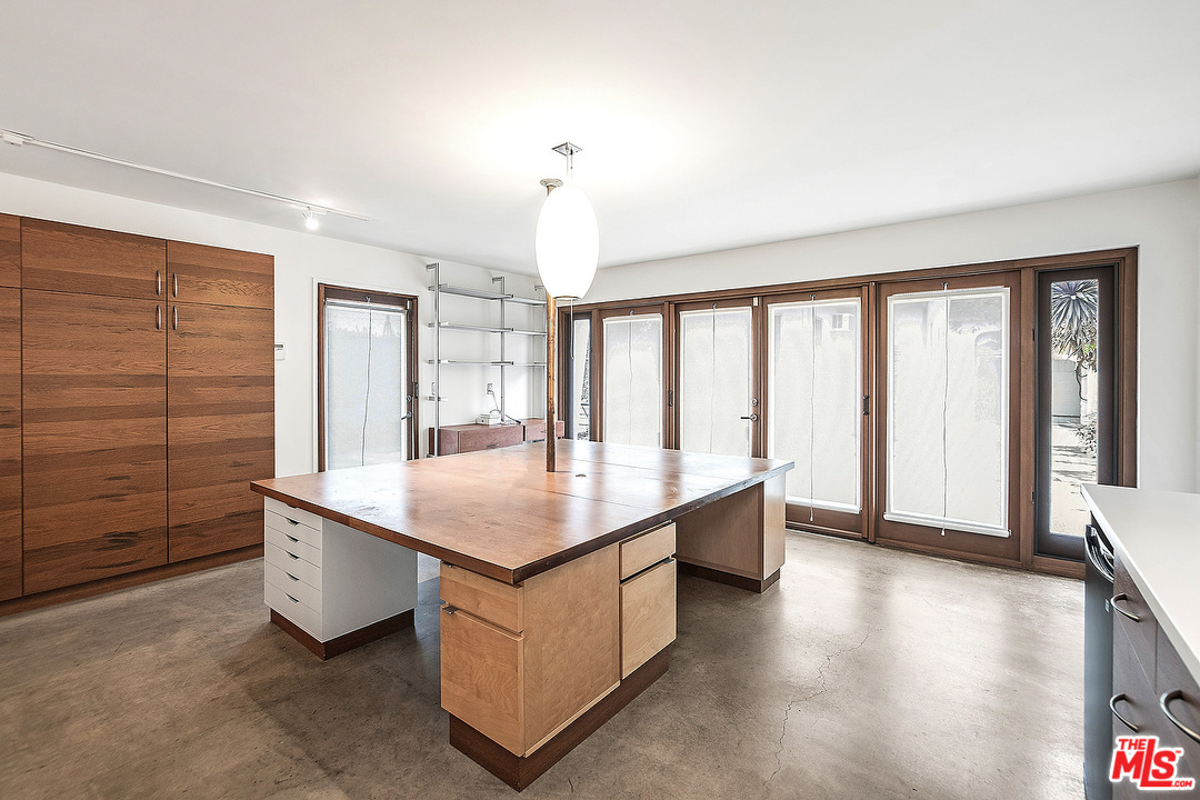 3735 Moore Street Los Angeles, CA 90066 - Photo 31 of 34 a room with a large window and bed