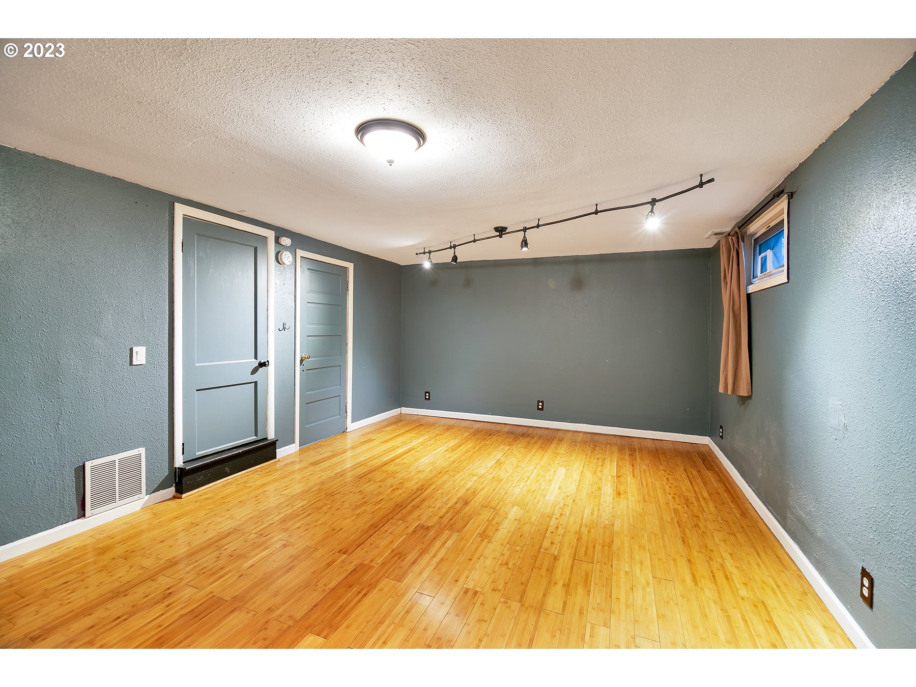 8034 Southeast Henderson Street Portland, OR 97206 - Photo 18 of 23 a view of empty room