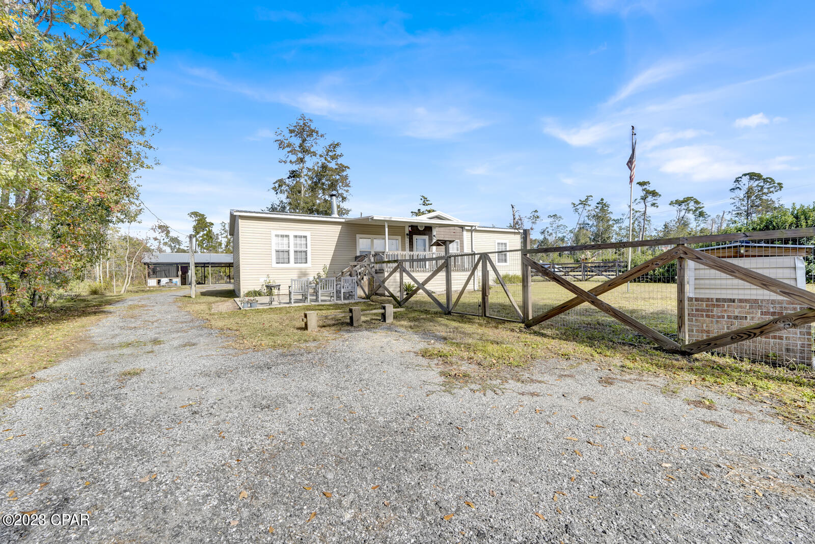 6011 Jaycee Drive Youngstown, FL 32466 - Photo 4 of 68