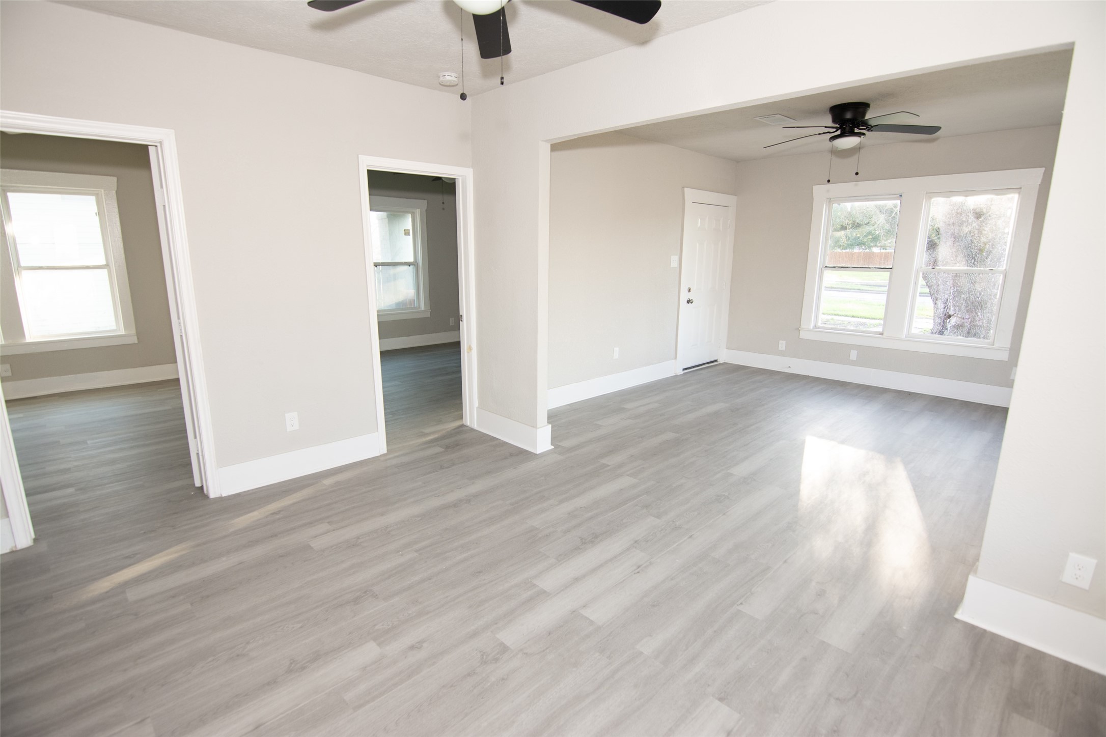 3307 Broadway Street, Unit 5 Houston, TX 77017 - Photo 5 of 10 Dining Room with Bedroom Exposures