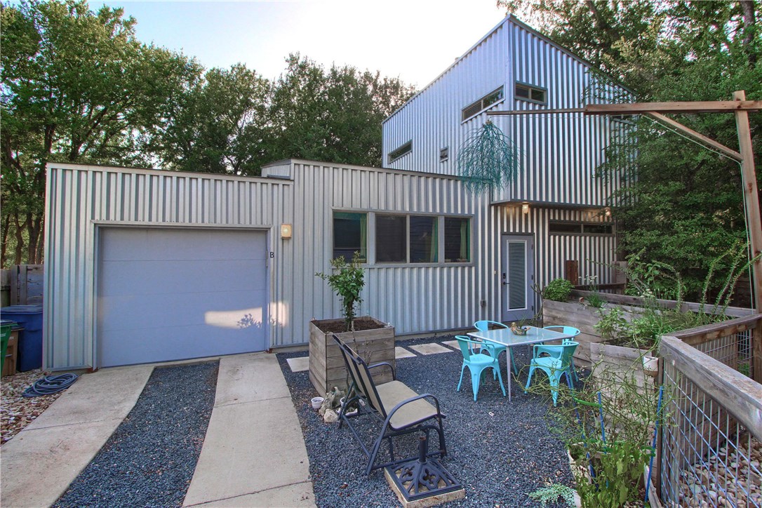 1302 Delano Street, Unit B Austin, TX 78721 - Photo 1 of 1 a house view with a garden space