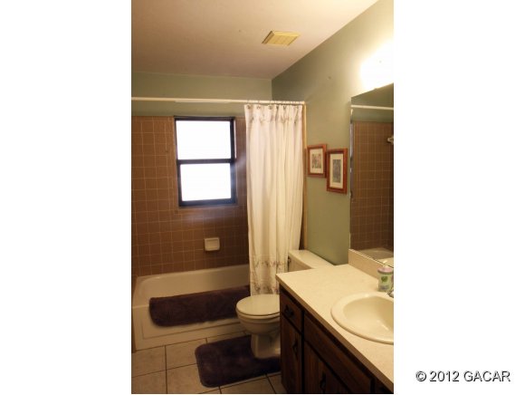 7610 Southwest 7th Place Gainesville, FL 32607 - Photo 12 of 24 Gallery Image 12