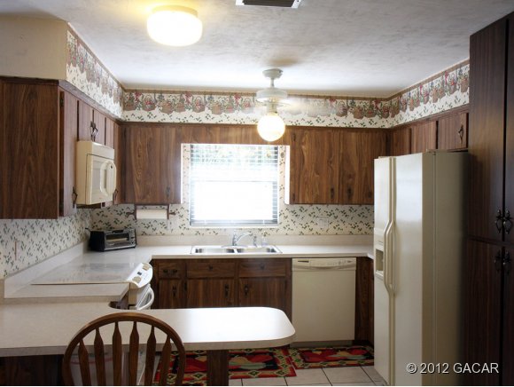 7610 Southwest 7th Place Gainesville, FL 32607 - Photo 13 of 24 All upgrade kitchen appliances
