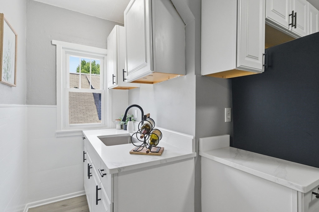 910-912 Granby Road Chicopee, MA 01020 - Photo 10 of 42 Gallery Image 10