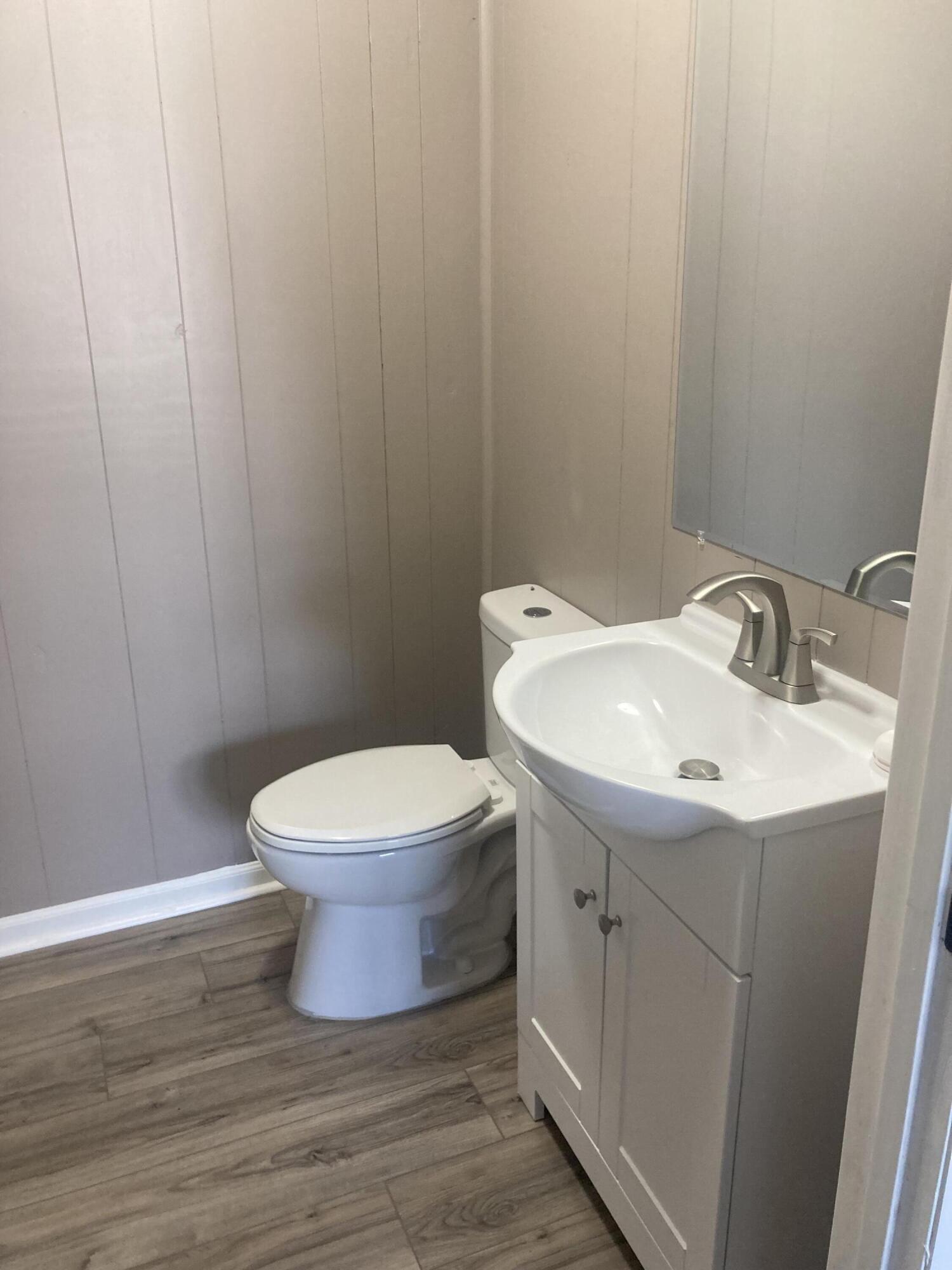 501 Golf Course Drive Elizabethton, TN 37643 - Photo 14 of 29 IMG-1672