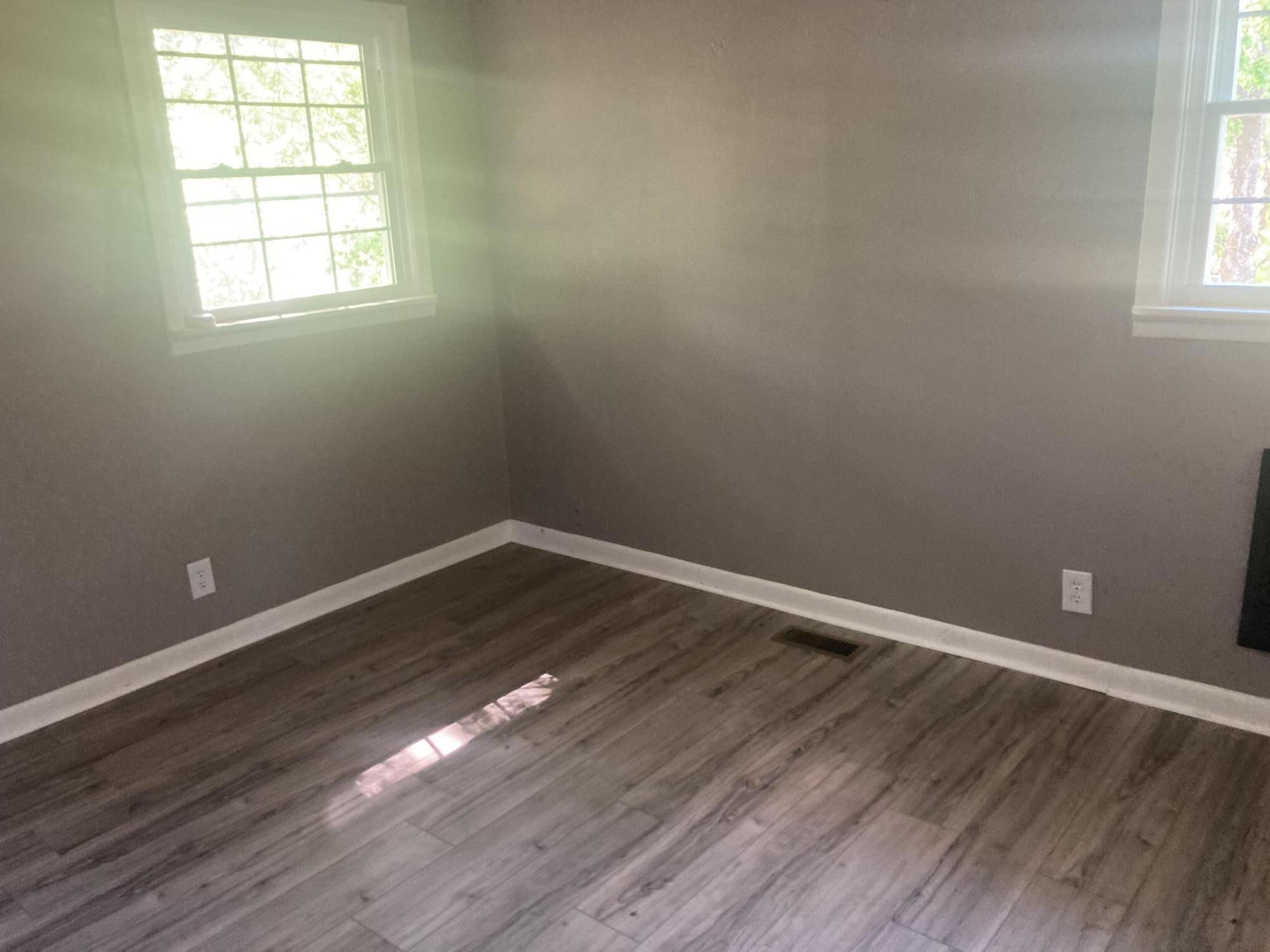 501 Golf Course Drive Elizabethton, TN 37643 - Photo 17 of 29 IMG-1678