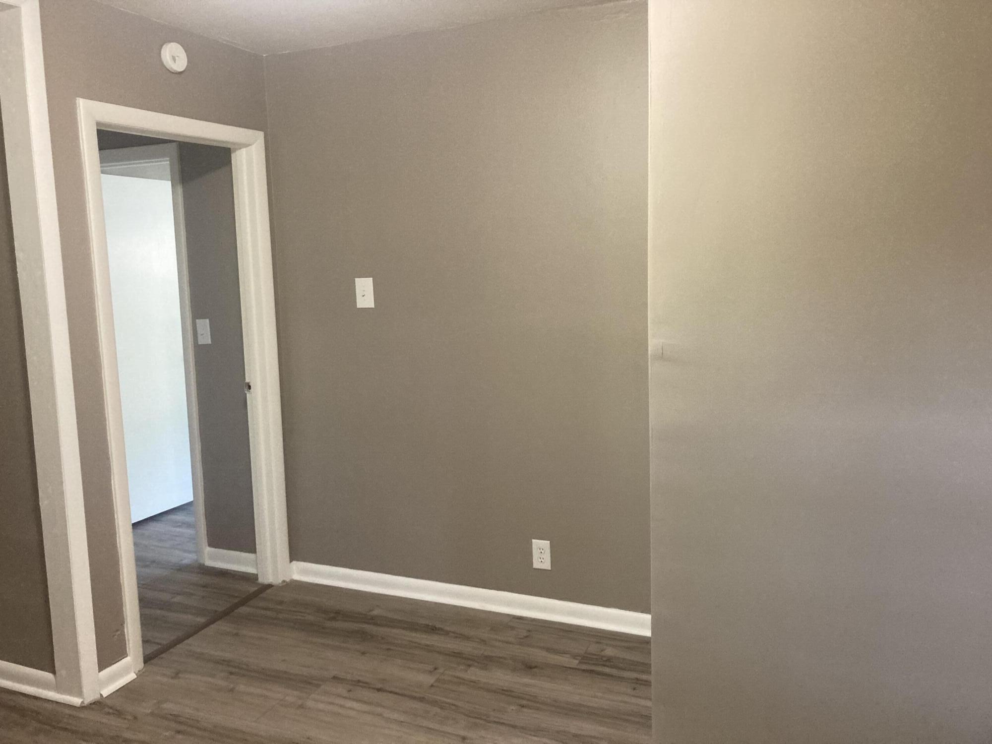 501 Golf Course Drive Elizabethton, TN 37643 - Photo 23 of 29 IMG-1684