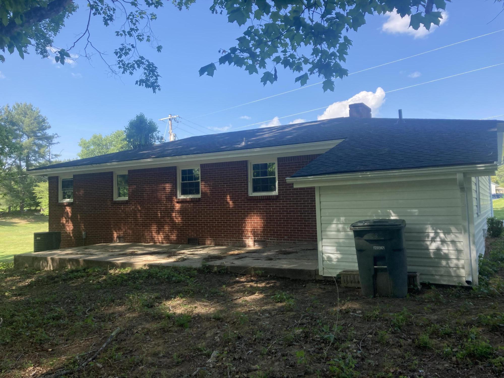 501 Golf Course Drive Elizabethton, TN 37643 - Photo 26 of 29 IMG-1660