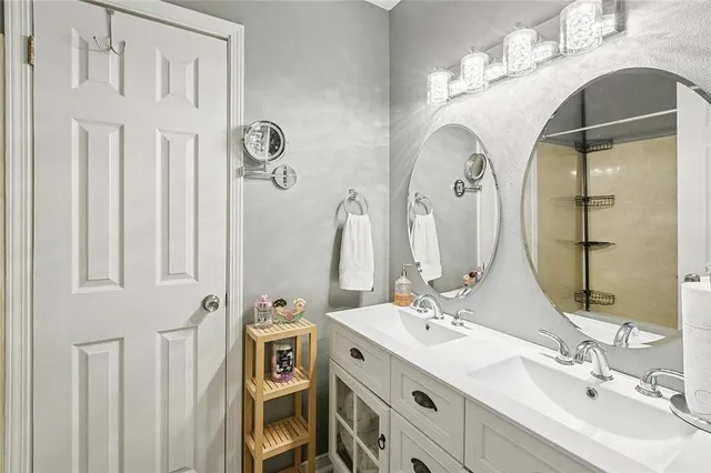 $179,900 | 317 Ormond Meadows Drive, Unit C, Destrehan, LA 70047