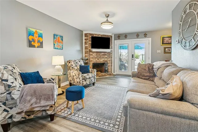 $179,900 | 317 Ormond Meadows Drive, Unit C, Destrehan, LA 70047