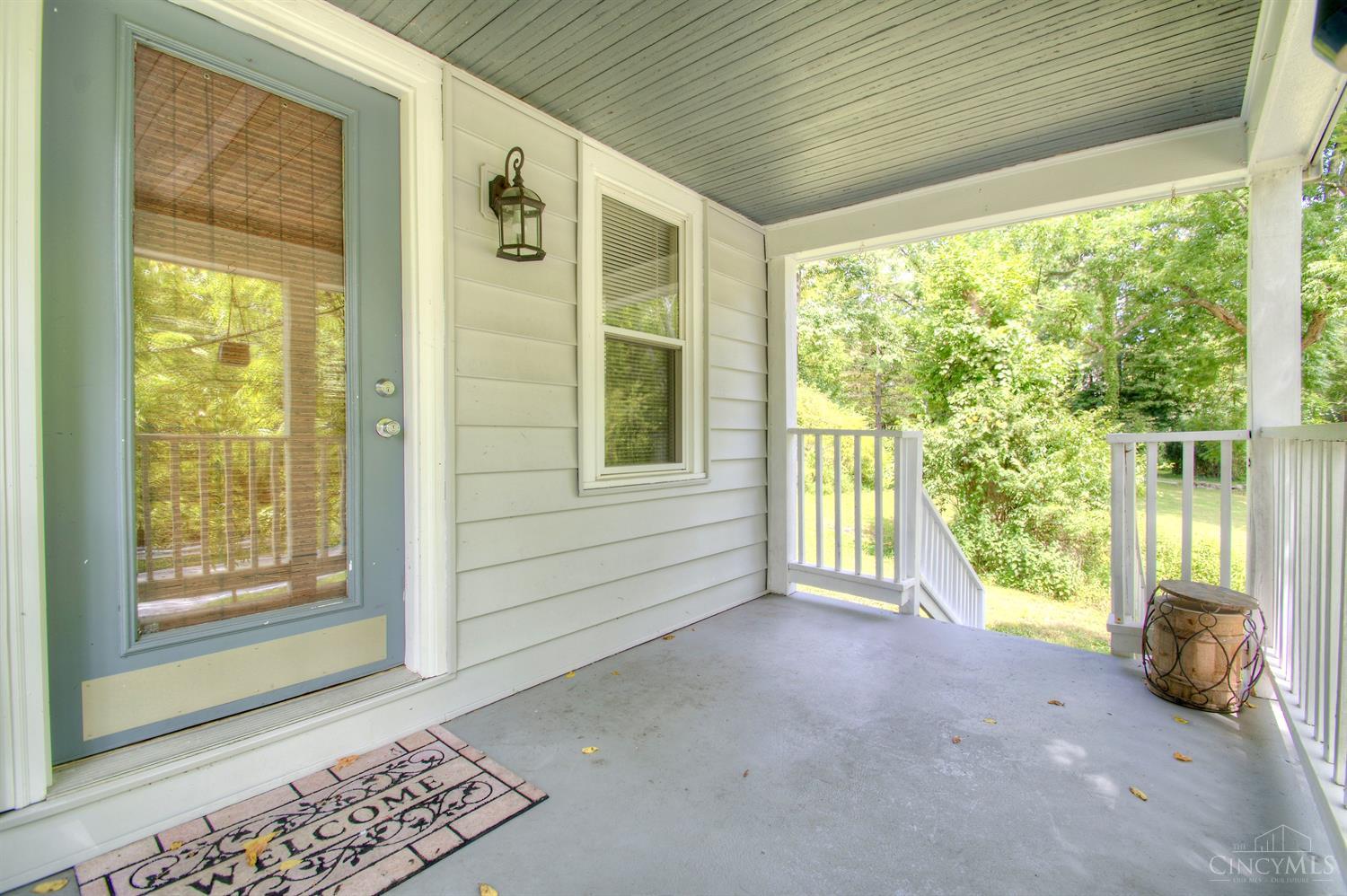 547 Sutton Road Cincinnati, OH 45230 - Photo 6 of 30