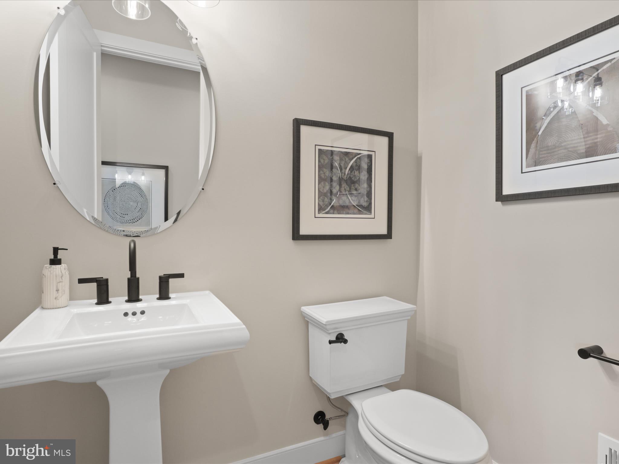 2505 Flint Hill Road Vienna, VA 22181 - Photo 35 of 94 Gallery Image 35