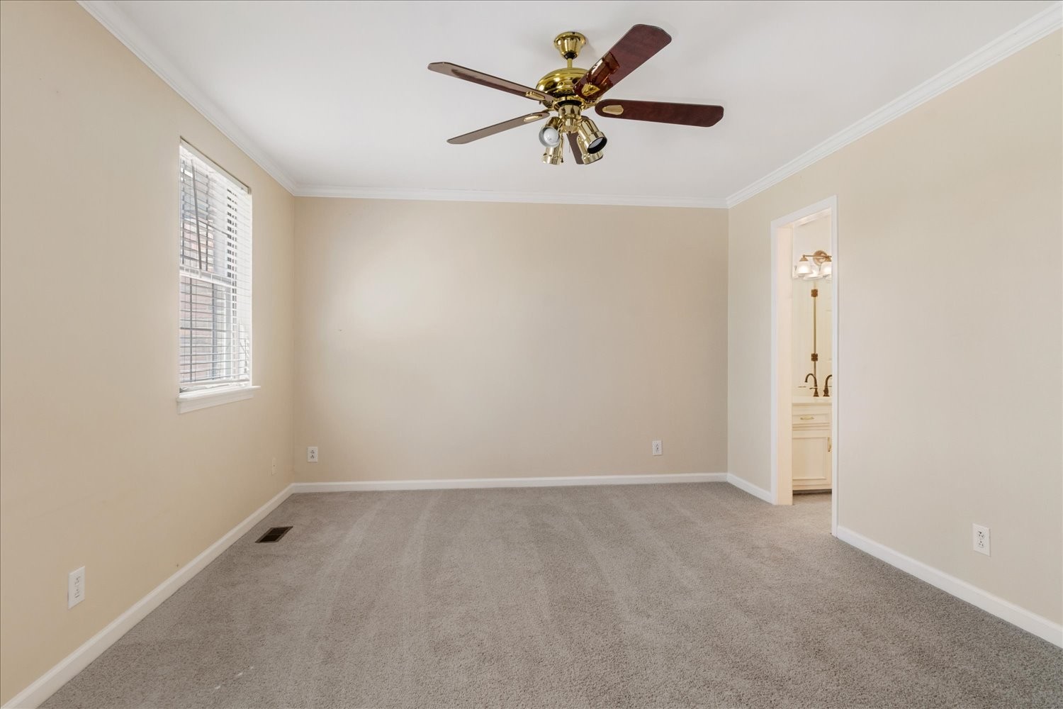 975 General George Patton Road Nashville, TN 37221 - Photo 18 of 32 an empty room with a window and a fan