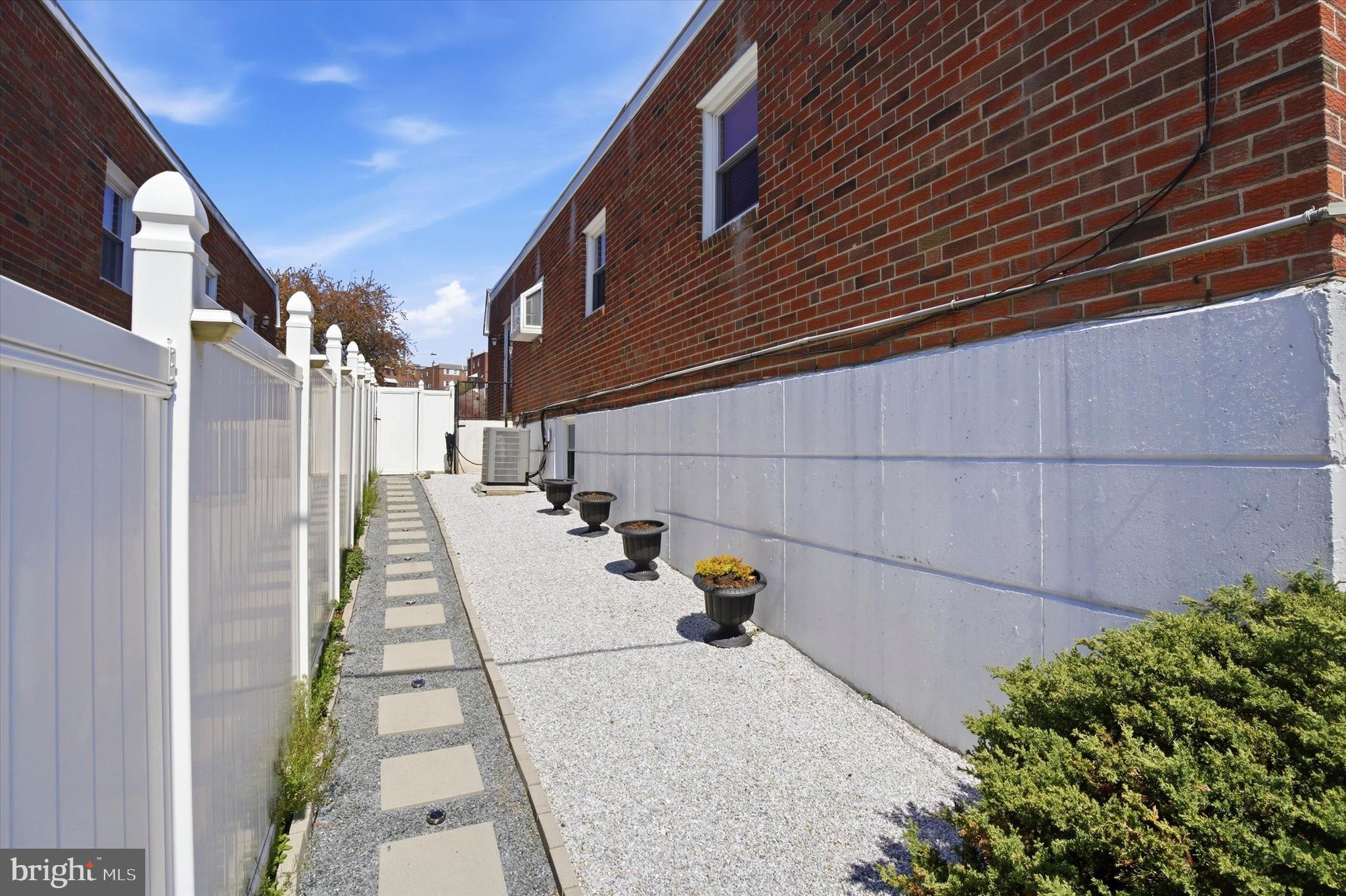 748 Hill Road Philadelphia, PA 19128 - Photo 25 of 28 Gallery Image 25