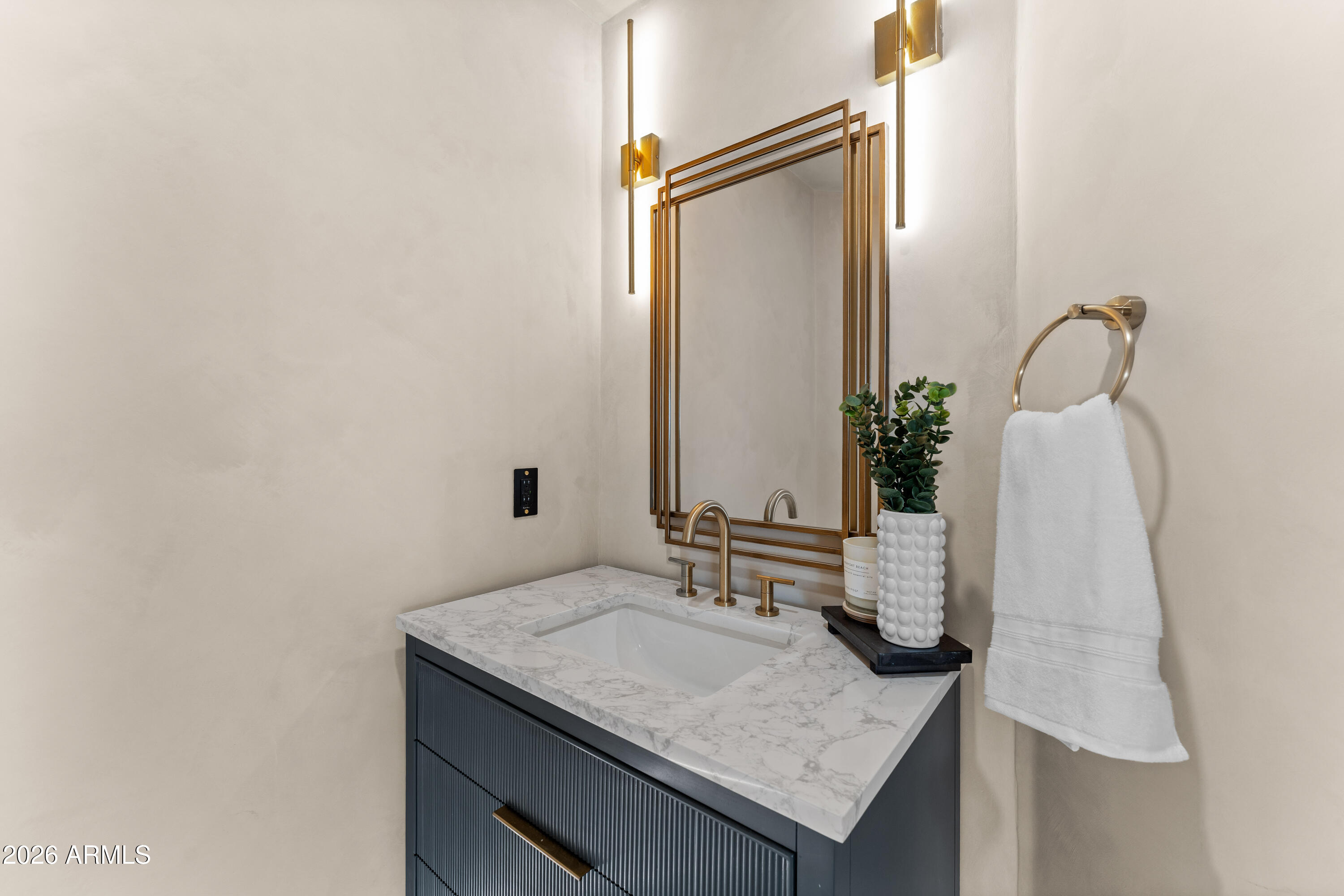 1040 East Osborn Road, Unit 602 Phoenix, AZ 85014 - Photo 18 of 120 DSC01521