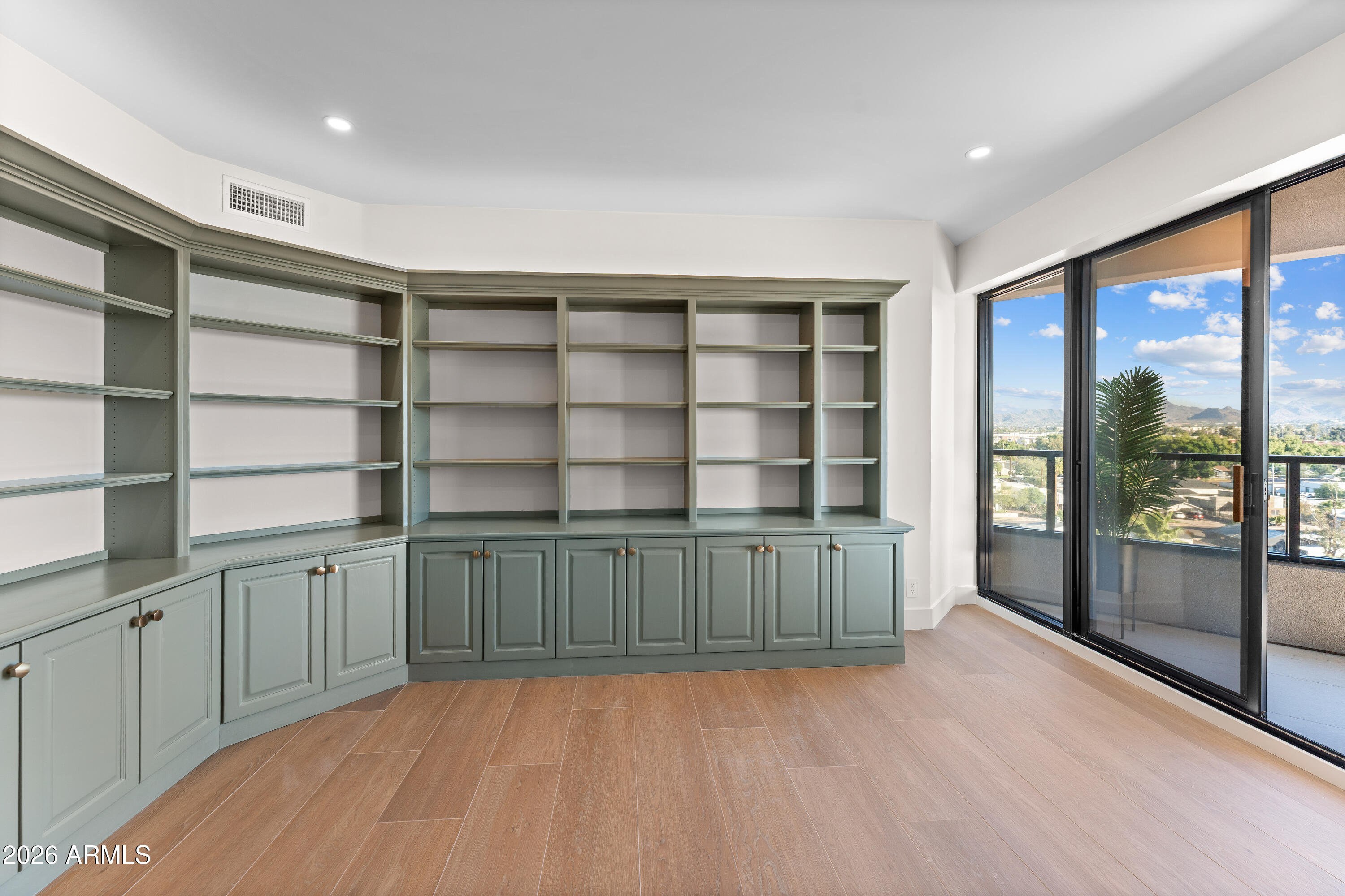 1040 East Osborn Road, Unit 602 Phoenix, AZ 85014 - Photo 24 of 120 DSC01546