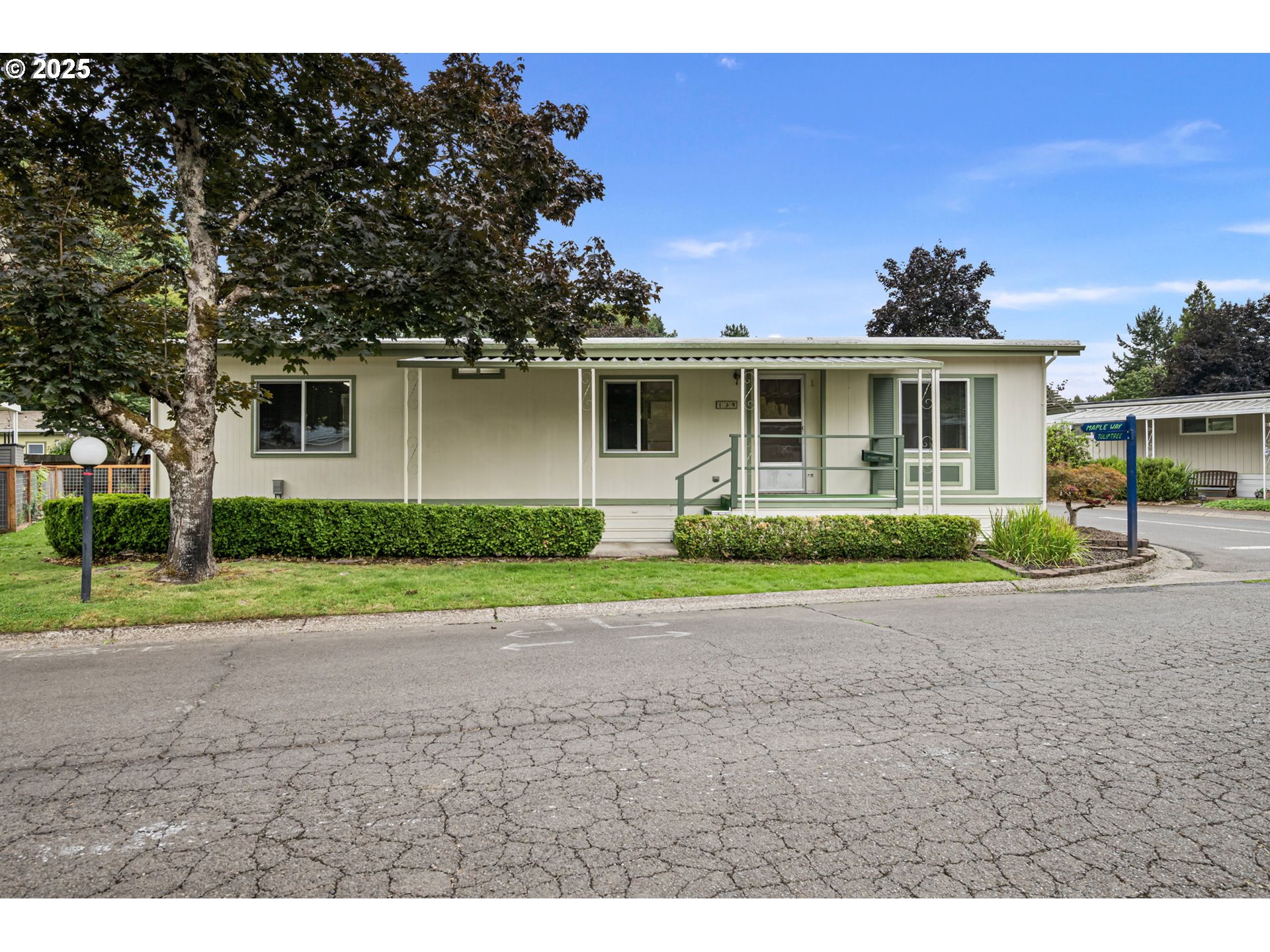 1475 Green Acres Road, Unit 139 Eugene, OR 97408 - Photo 1 of 37 Gallery Image 1
