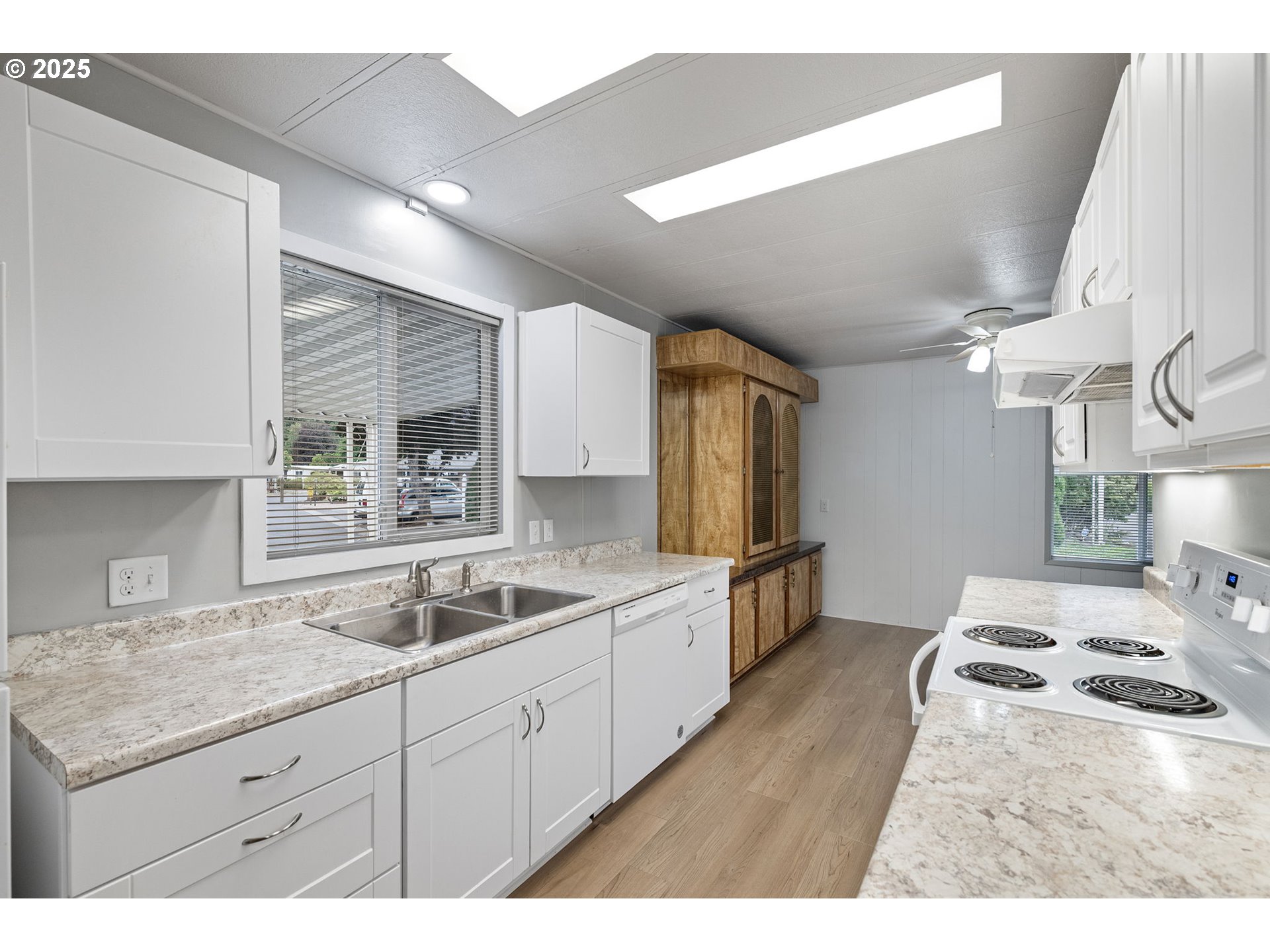1475 Green Acres Road, Unit 139 Eugene, OR 97408 - Photo 12 of 37 Gallery Image 12