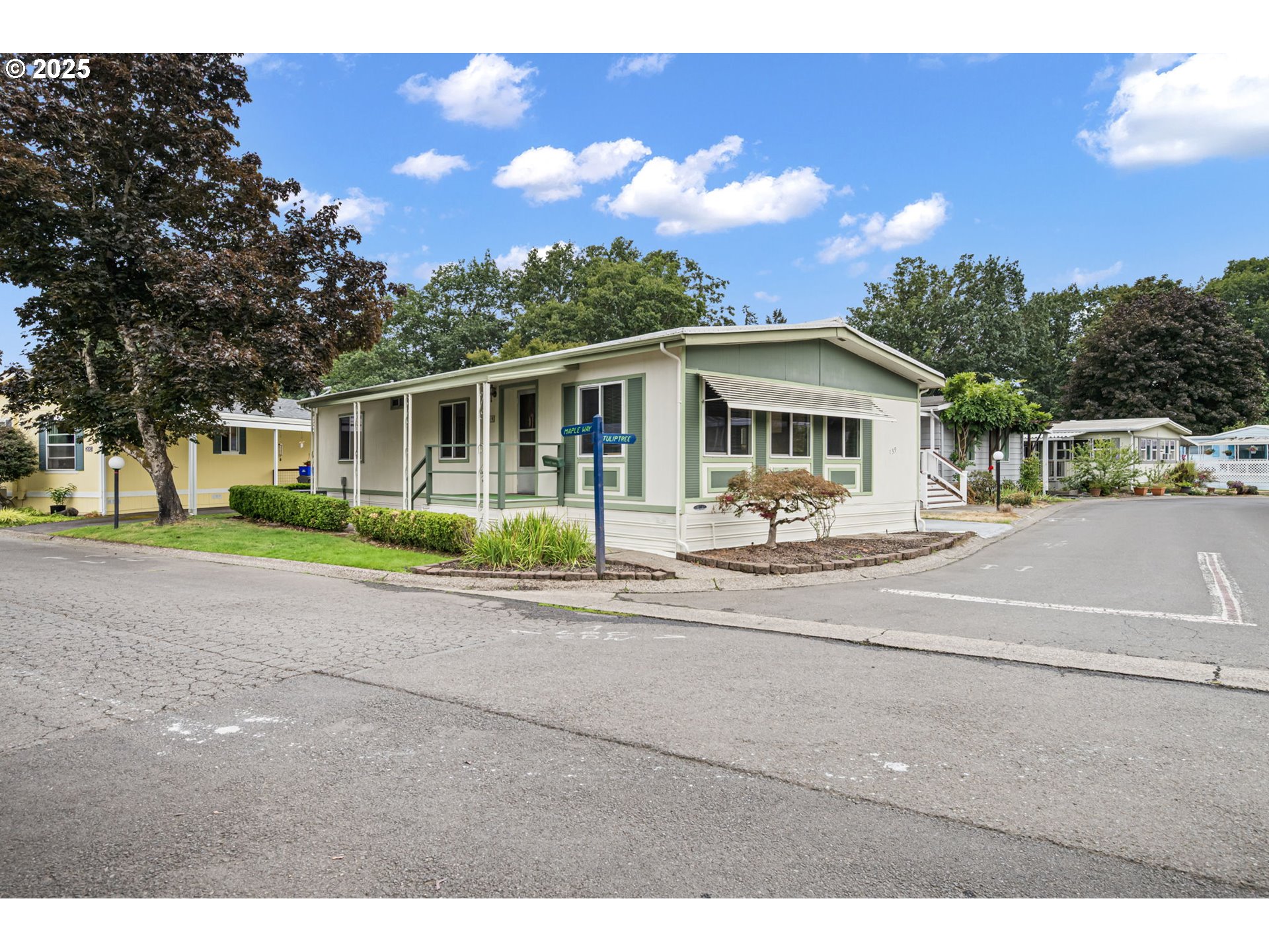 1475 Green Acres Road, Unit 139 Eugene, OR 97408 - Photo 2 of 37 Gallery Image 2