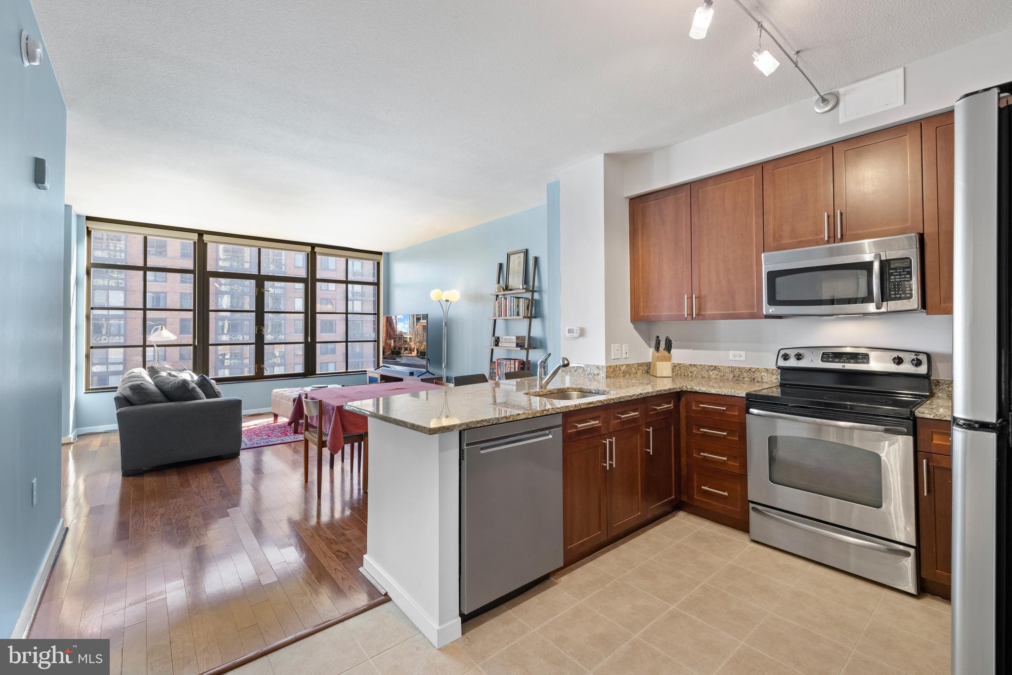 437 New York Avenue Northwest, Unit 506 Washington, DC 20001 - Photo 4 of 25