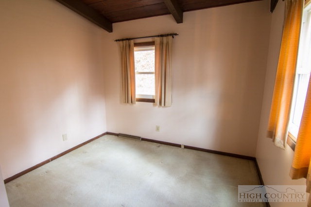 380 Lynn Hill Road Boone, NC 28607 - Photo 9 of 29 Gallery Image 9