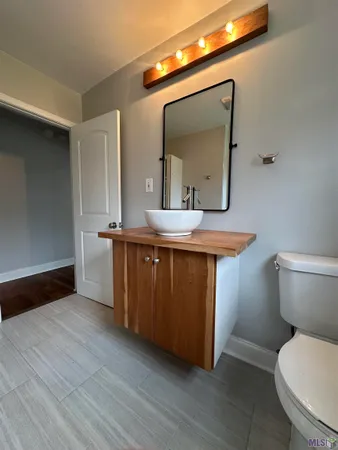 $1,800 | 376 Croydon Avenue, Unit A, Baton Rouge, LA 70806