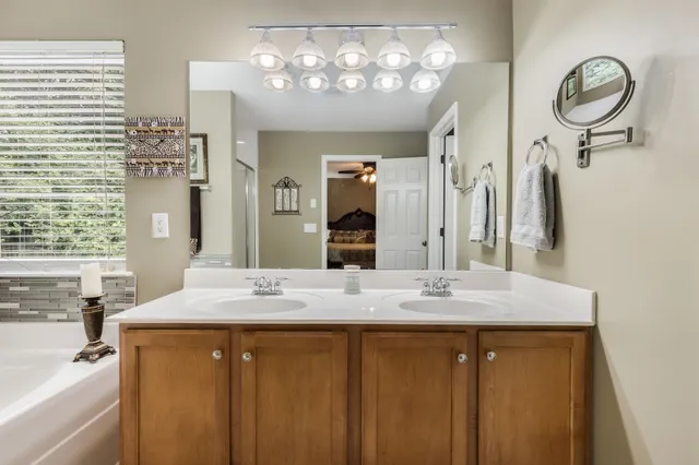 $640,000 | 3091 Brookview Forest Drive, Nashville, TN 37211