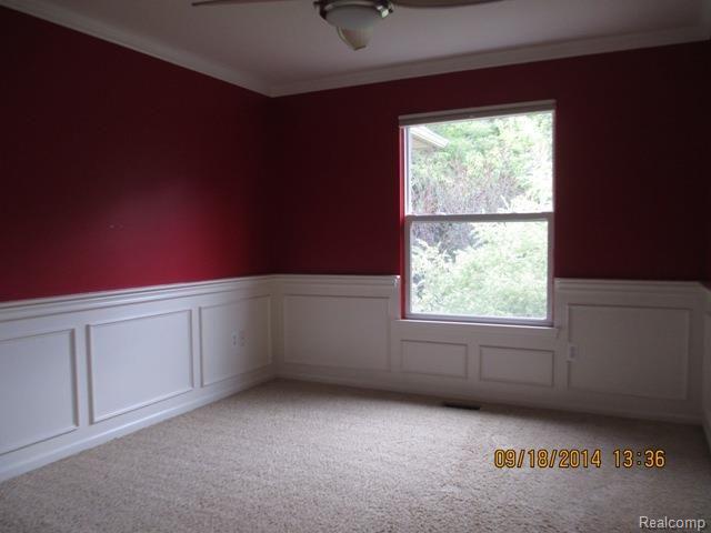 2440 Jackson Drive Rochester, MI 48309 - Photo 13 of 20 IMG_2925.jpg
