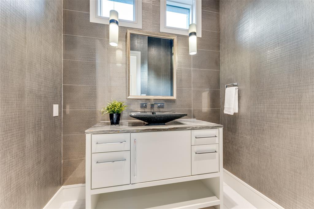 4326 Pomona Road Dallas, TX 75209 - Photo 13 of 31 Bathroom featuring vanity
