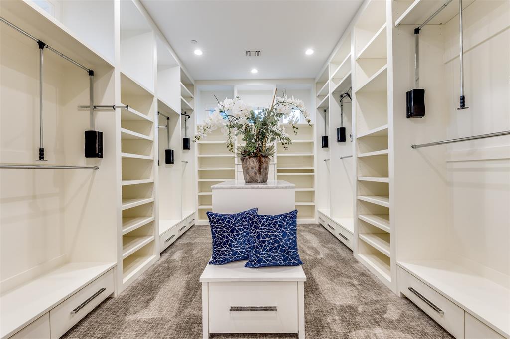 4326 Pomona Road Dallas, TX 75209 - Photo 18 of 31 Spacious closet with carpet