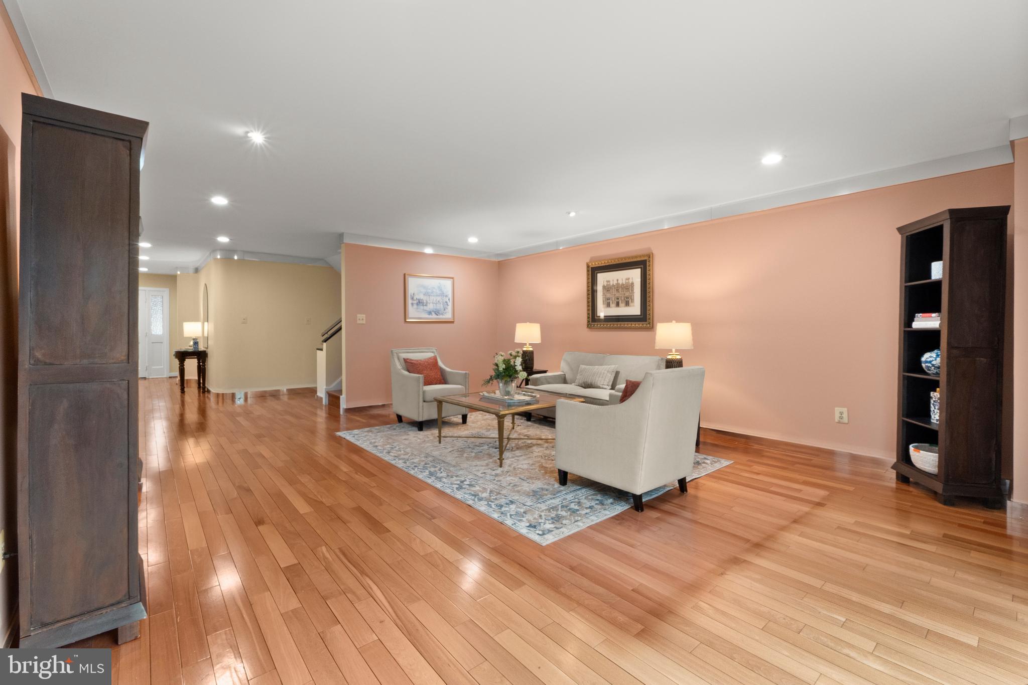 6315 Manchester Way Alexandria, VA 22312 - Photo 11 of 51 a living room with furniture and a wooden floor