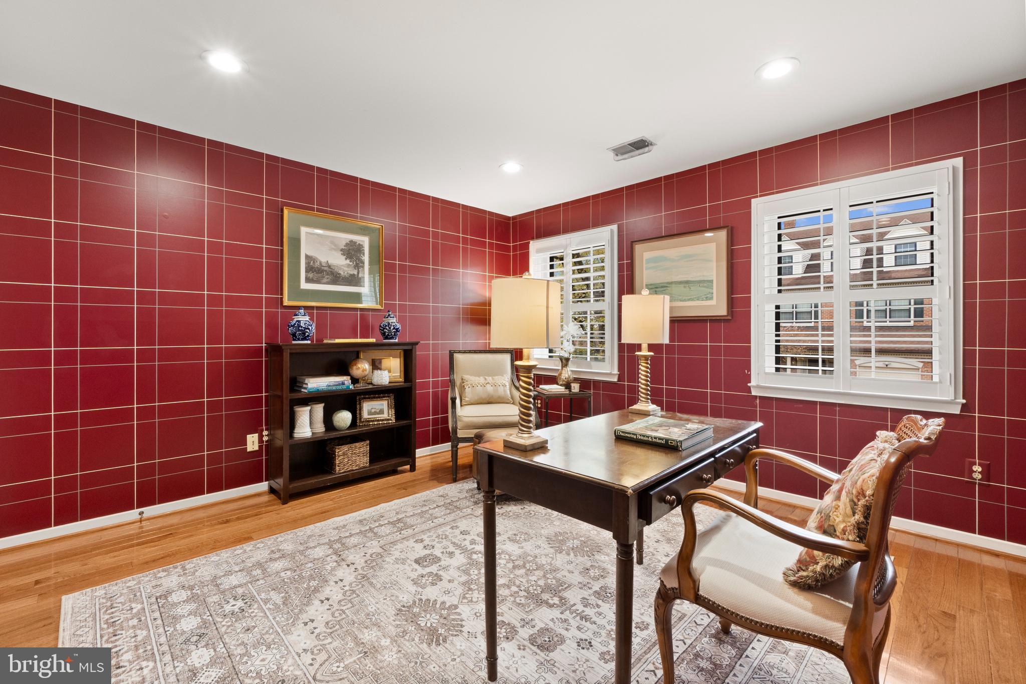 6315 Manchester Way Alexandria, VA 22312 - Photo 30 of 51 a view of a livingroom with furniture and window