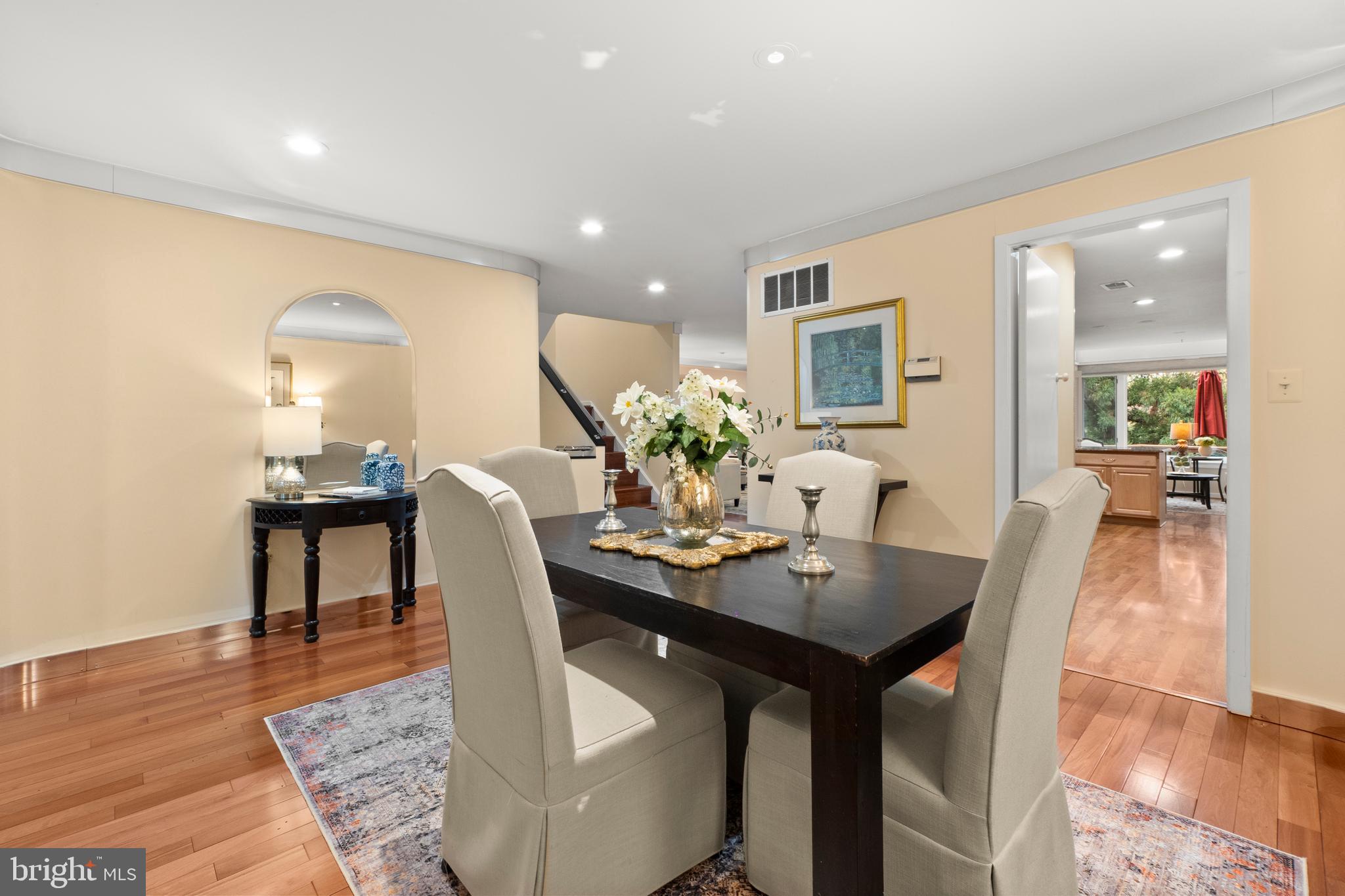 6315 Manchester Way Alexandria, VA 22312 - Photo 4 of 51 a dining room with furniture and window