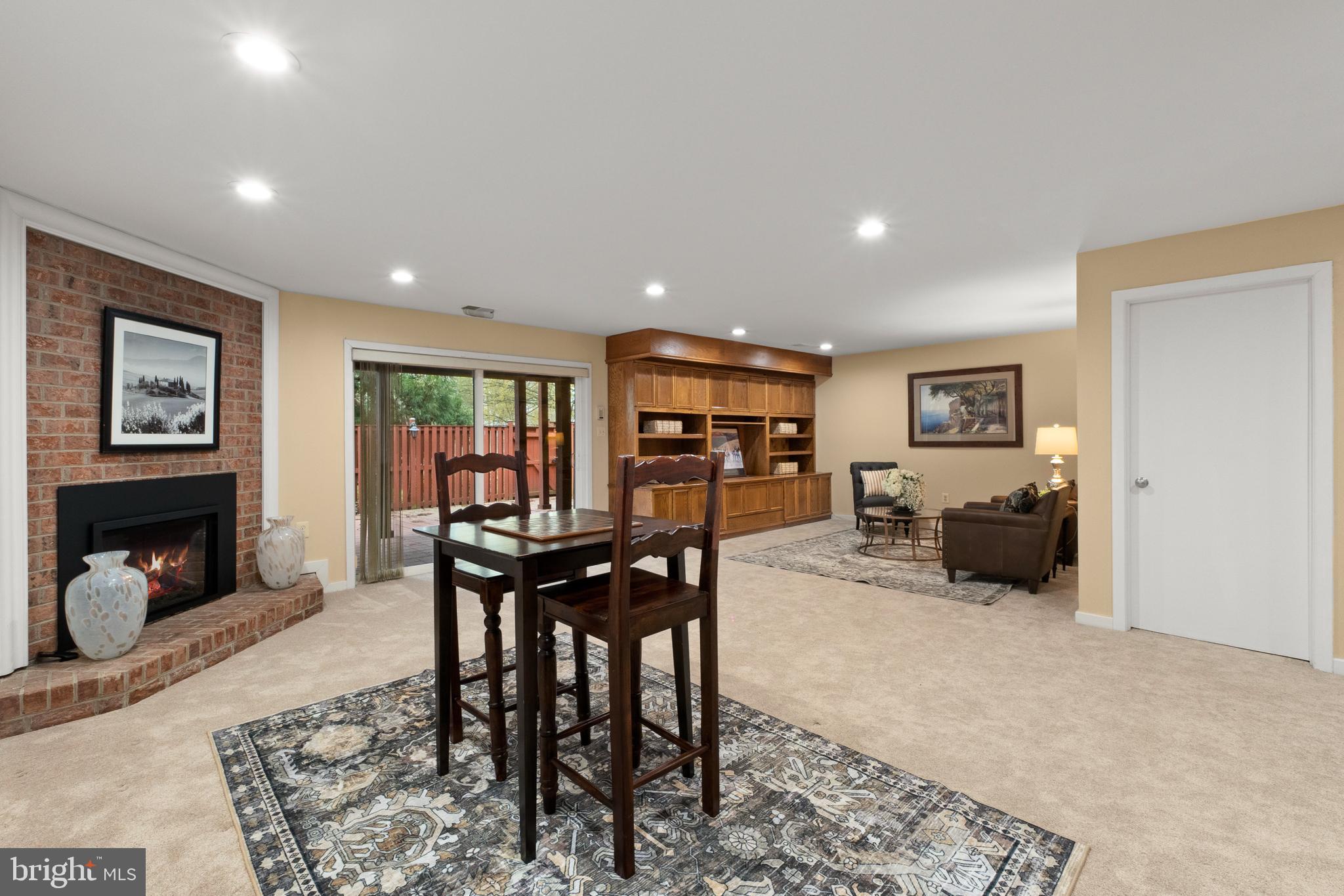 6315 Manchester Way Alexandria, VA 22312 - Photo 42 of 51 a view of a livingroom with furniture and a fireplace