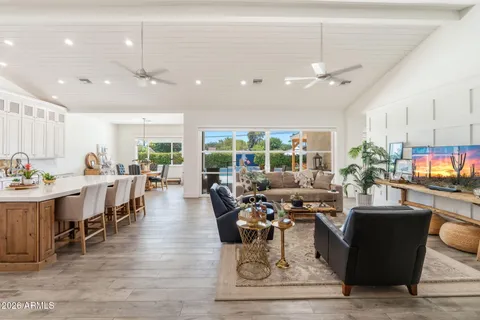 $1,890,627 | 1811 East Claremont Street, Phoenix, AZ 85016