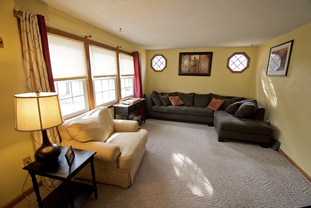 87 Turner Road Rockland, MA 02370 - Photo 9 of 25 Gallery Image 9