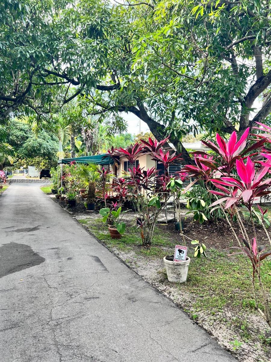 3100 Southwest 97th Avenue Miami, FL 33165 - Photo 4 of 24