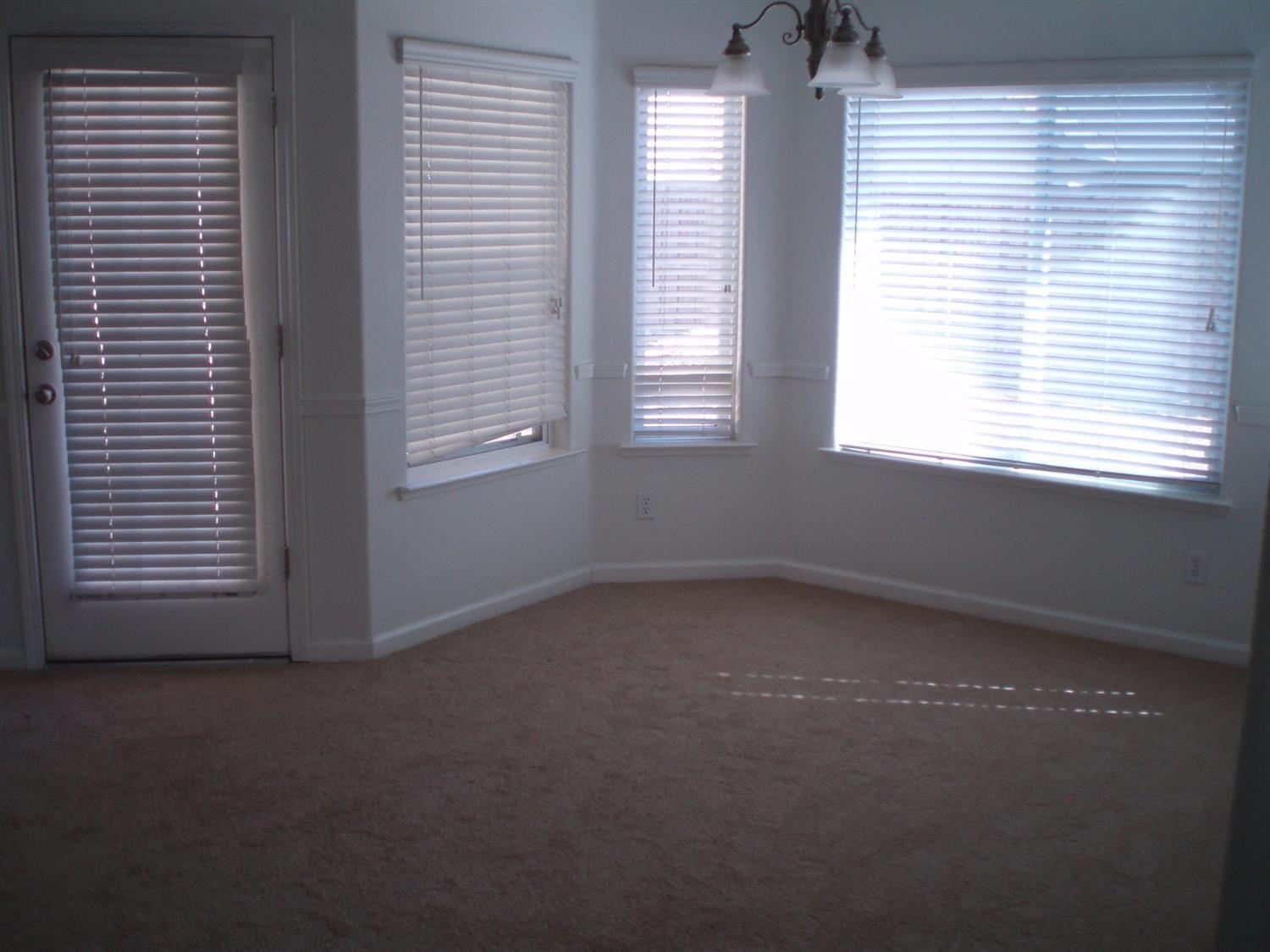 347 East Beech Avenue Reedley, CA 93654 - Photo 7 of 13 Gallery Image 7