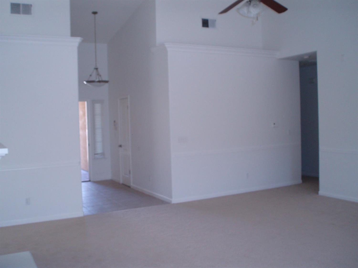 347 East Beech Avenue Reedley, CA 93654 - Photo 8 of 13 Gallery Image 8