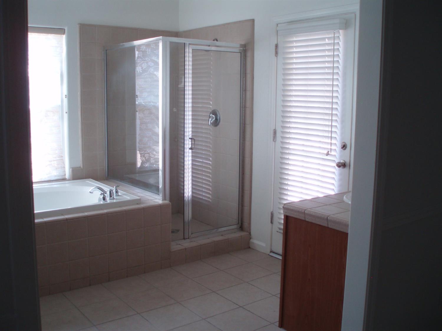 347 East Beech Avenue Reedley, CA 93654 - Photo 9 of 13 Gallery Image 9