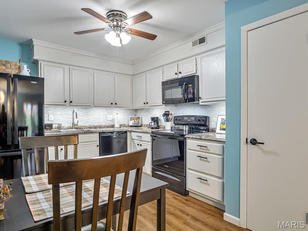 4523 Little Rock Road, Unit D St. Louis, MO 63128 - Photo 3 of 12 Gallery Image 3