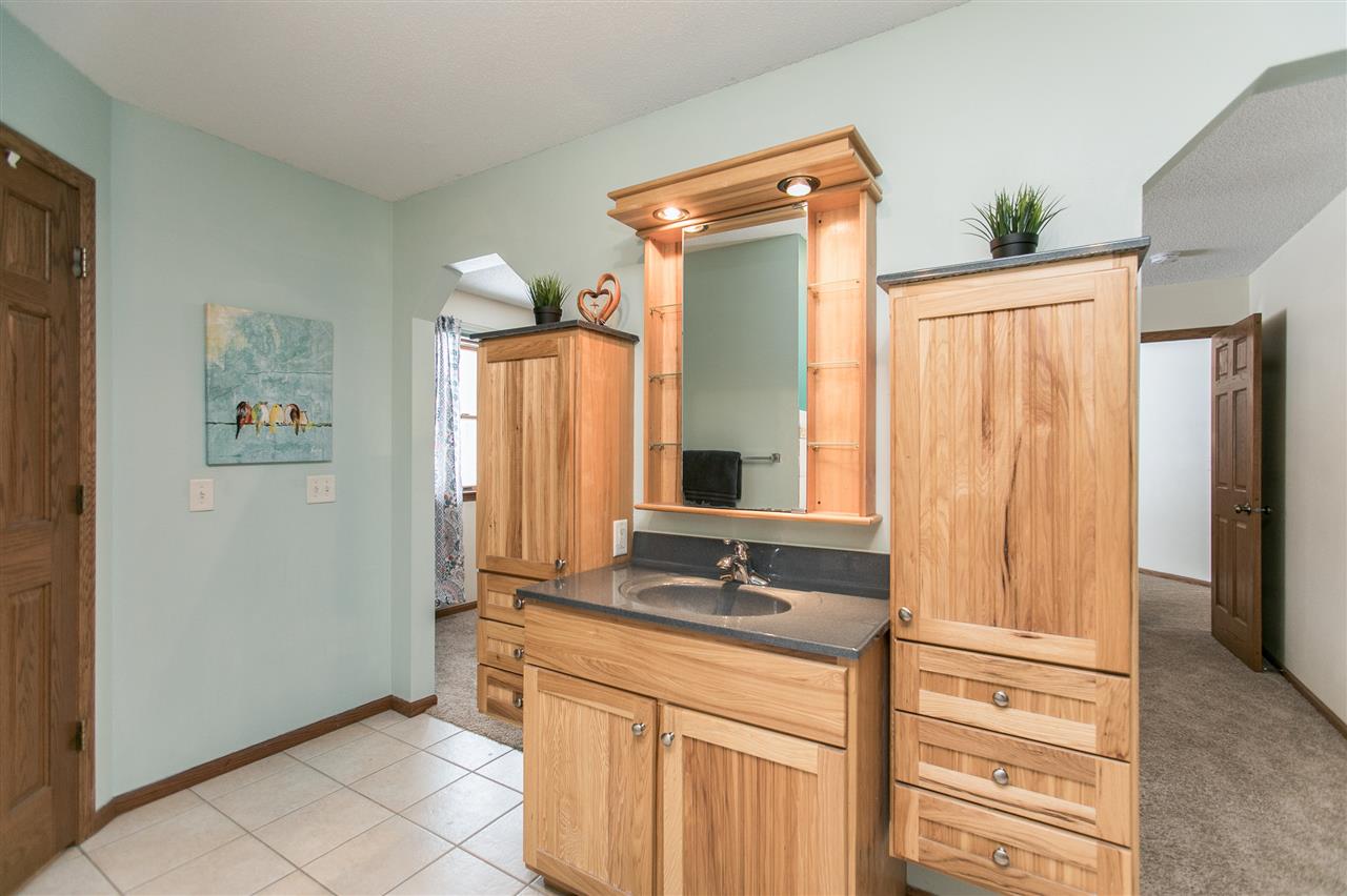 261 West 4th Street Riverside, IA 52327 - Photo 19 of 47 Gallery Image 19