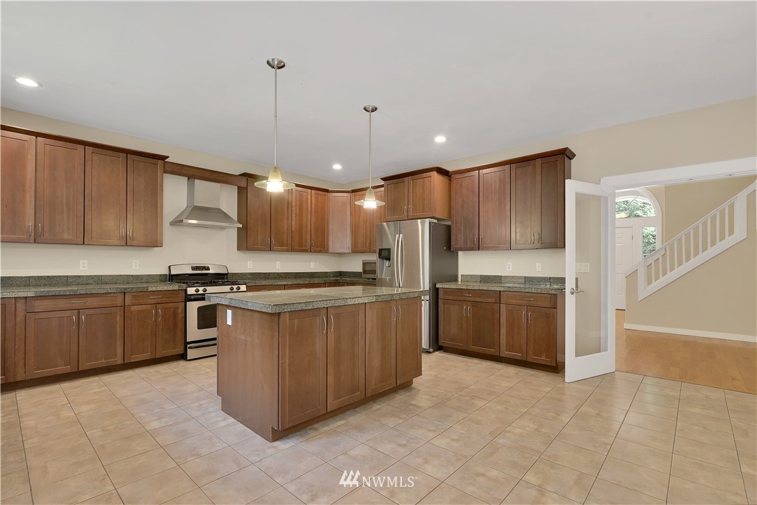 1225 Cooper Point Road Northwest Olympia, WA 98502 - Photo 11 of 30 Gallery Image 11