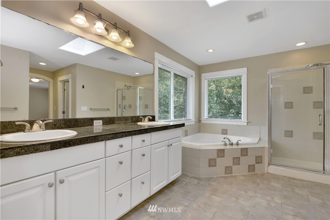 1225 Cooper Point Road Northwest Olympia, WA 98502 - Photo 17 of 30 Gallery Image 17