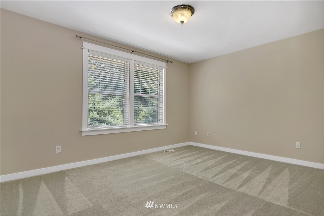 1225 Cooper Point Road Northwest Olympia, WA 98502 - Photo 20 of 30 Gallery Image 20