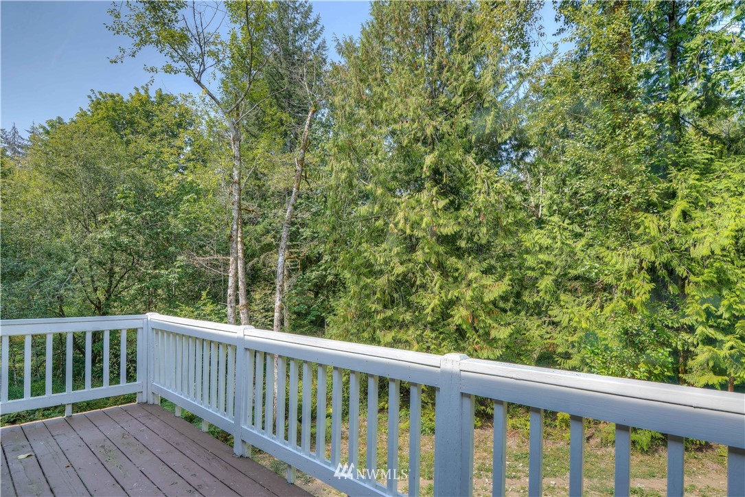 1225 Cooper Point Road Northwest Olympia, WA 98502 - Photo 24 of 30 Gallery Image 24