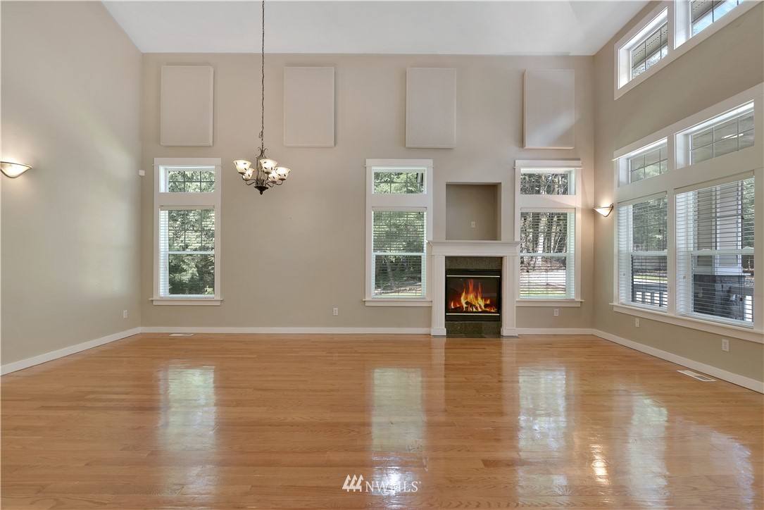 1225 Cooper Point Road Northwest Olympia, WA 98502 - Photo 7 of 30 Gallery Image 7